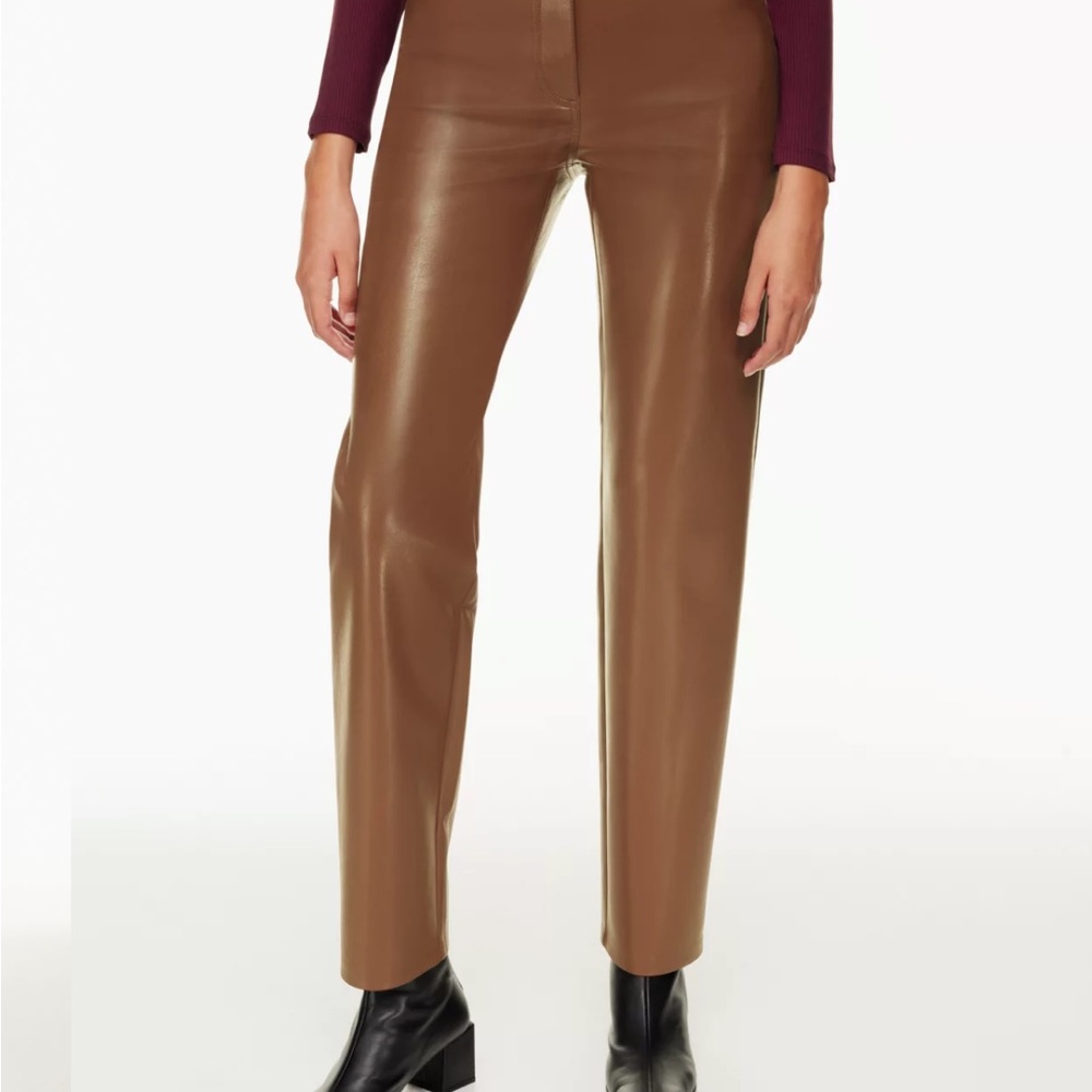 Aritzia - The Melina Pant Size 6 (regular length)